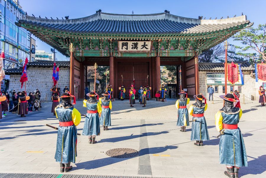 Lễ hội Hàn Quốc Hwaseong Suwon được tổ chức thường niên mỗi năm