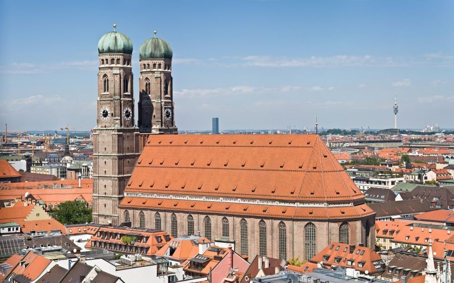 Nhà thờ Frauenkirche nổi tiếng là một trong những công trình kiến trúc cổ kính lâu đời tại thành phố Munich