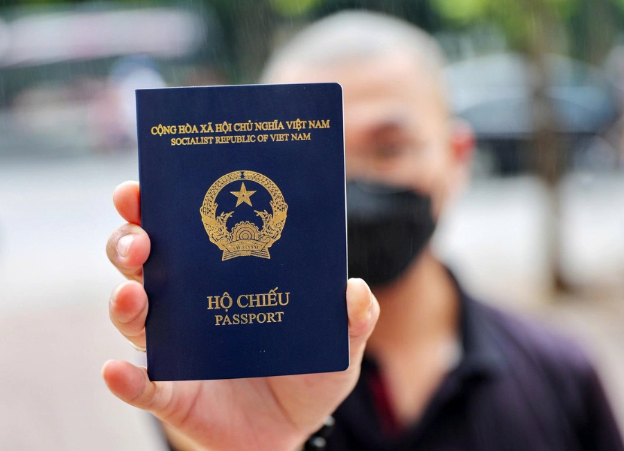 Từ 01/01/2026: Ngừng dùng hộ chiếu giao dịch ngân hàng