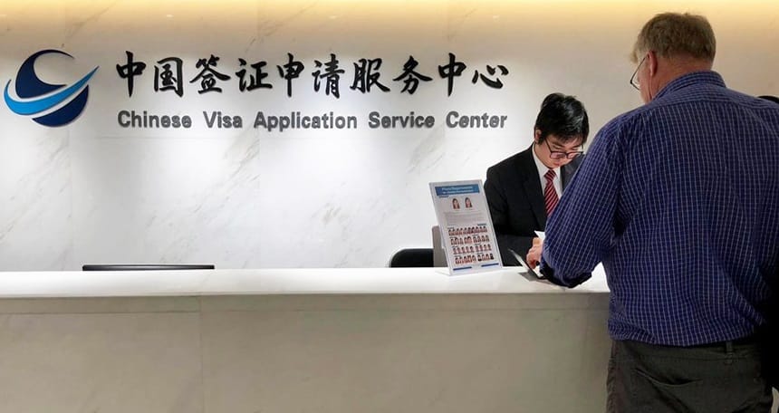 Đương đơn cần nộp hồ sơ trực tiếp tại đúng Trung tâm Visa Trung Quốc CVASC theo từng khu vực